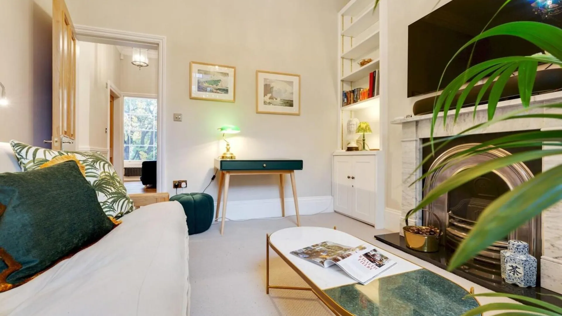 Bright Camberwell Georgian Apartment London