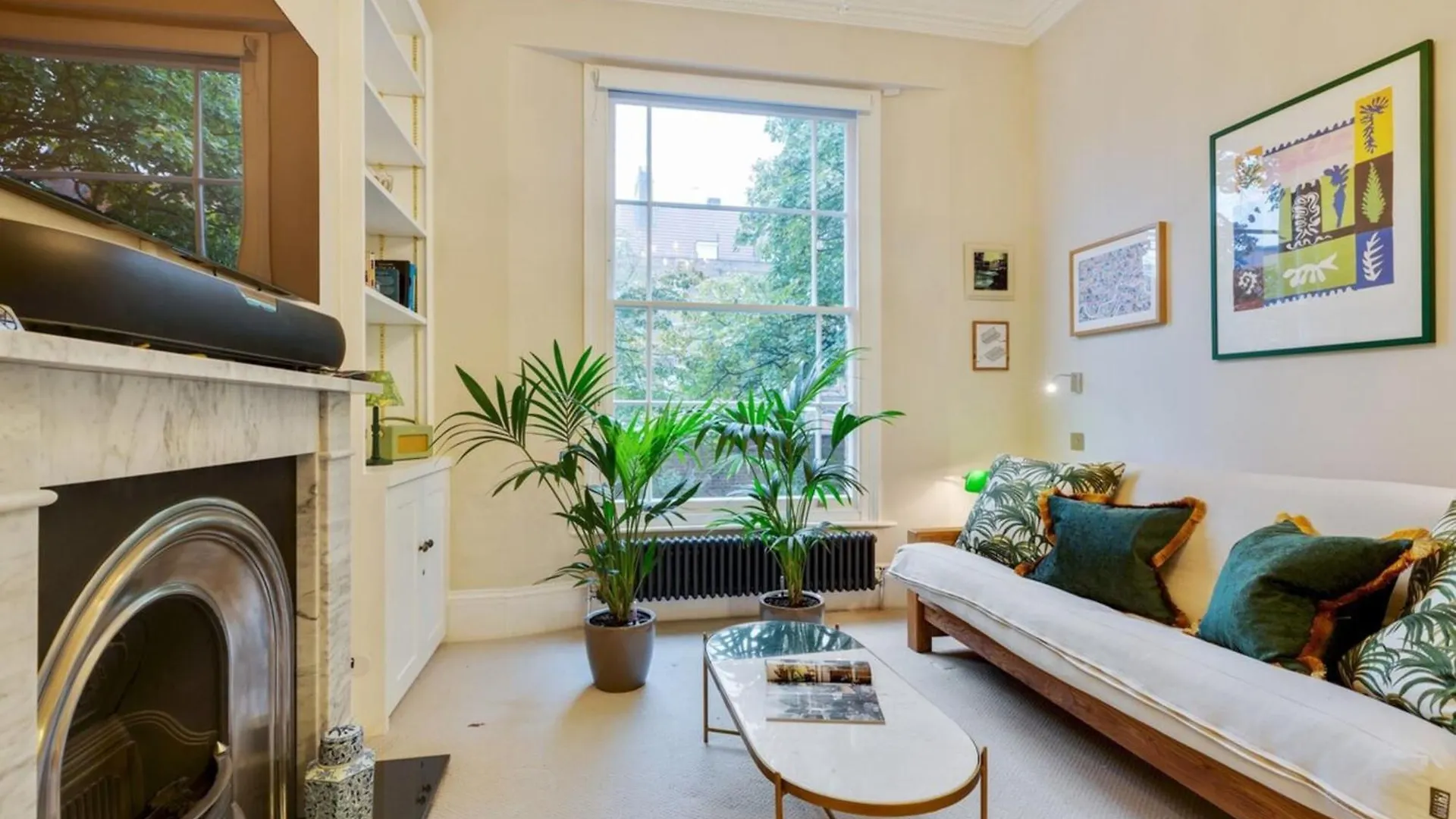 Bright Camberwell Georgian Apartment London 0*,  United Kingdom